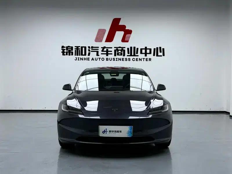 Model 3 2023 Rear-Wheel Drive — миниатюра 2
