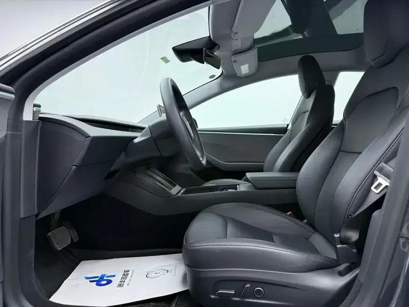 Model 3 2023 Rear-Wheel Drive — миниатюра 13