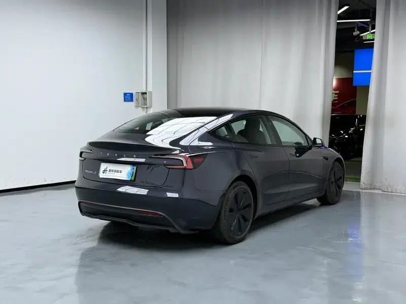 Model 3 2023 Rear-Wheel Drive — миниатюра 6