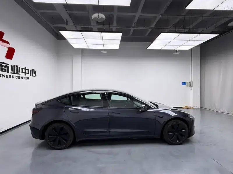 Model 3 2023 Rear-Wheel Drive — миниатюра 7