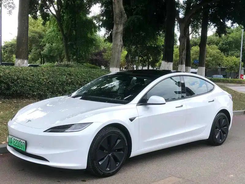 Model 3 2025 Facelift Rear-Wheel Drive Version — миниатюра 1
