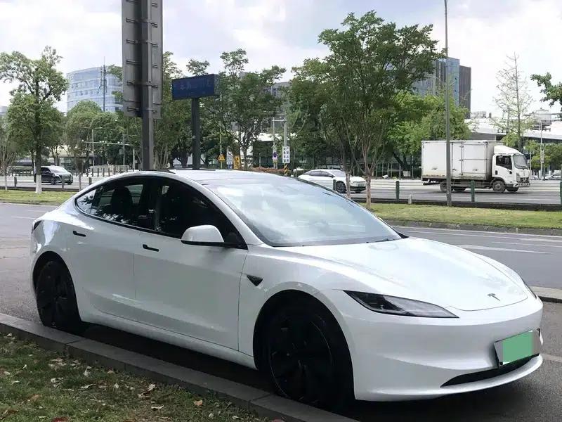 Model 3 2025 Facelift Rear-Wheel Drive Version — миниатюра 3