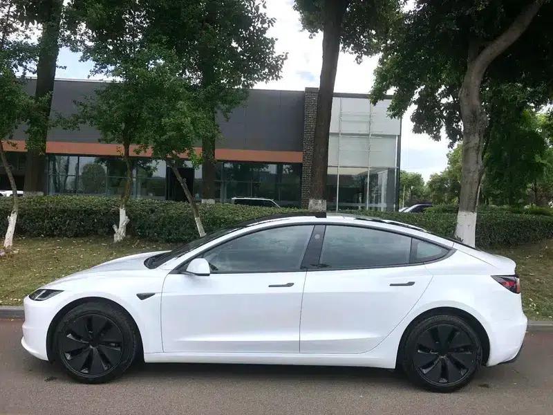 Model 3 2025 Facelift Rear-Wheel Drive Version — миниатюра 4