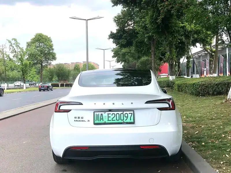 Model 3 2025 Facelift Rear-Wheel Drive Version — миниатюра 6