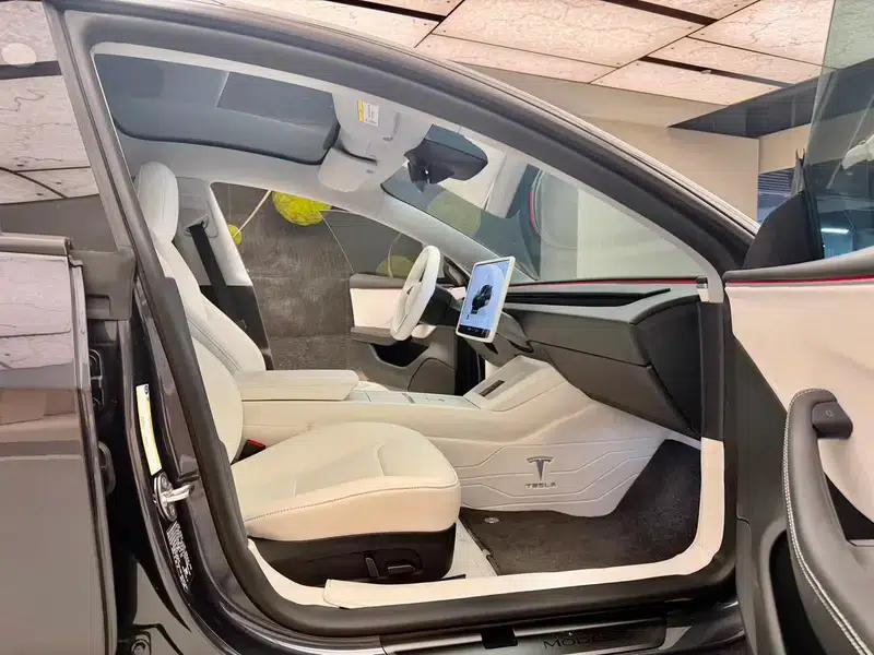 Model 3 2023 Rear-Wheel Drive — миниатюра 11