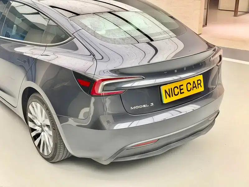 Model 3 2023 Rear-Wheel Drive — миниатюра 4