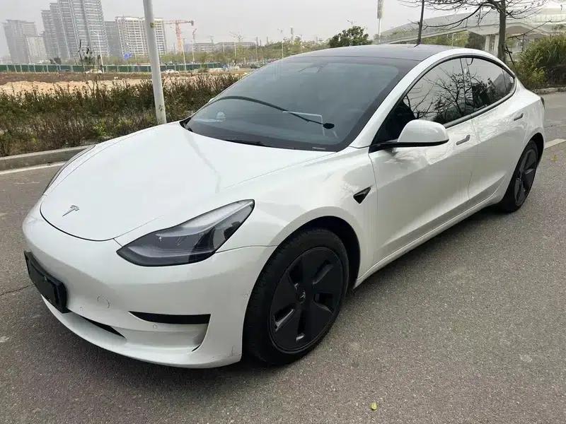 Model 3 2022 Rear-Wheel Drive — миниатюра 1