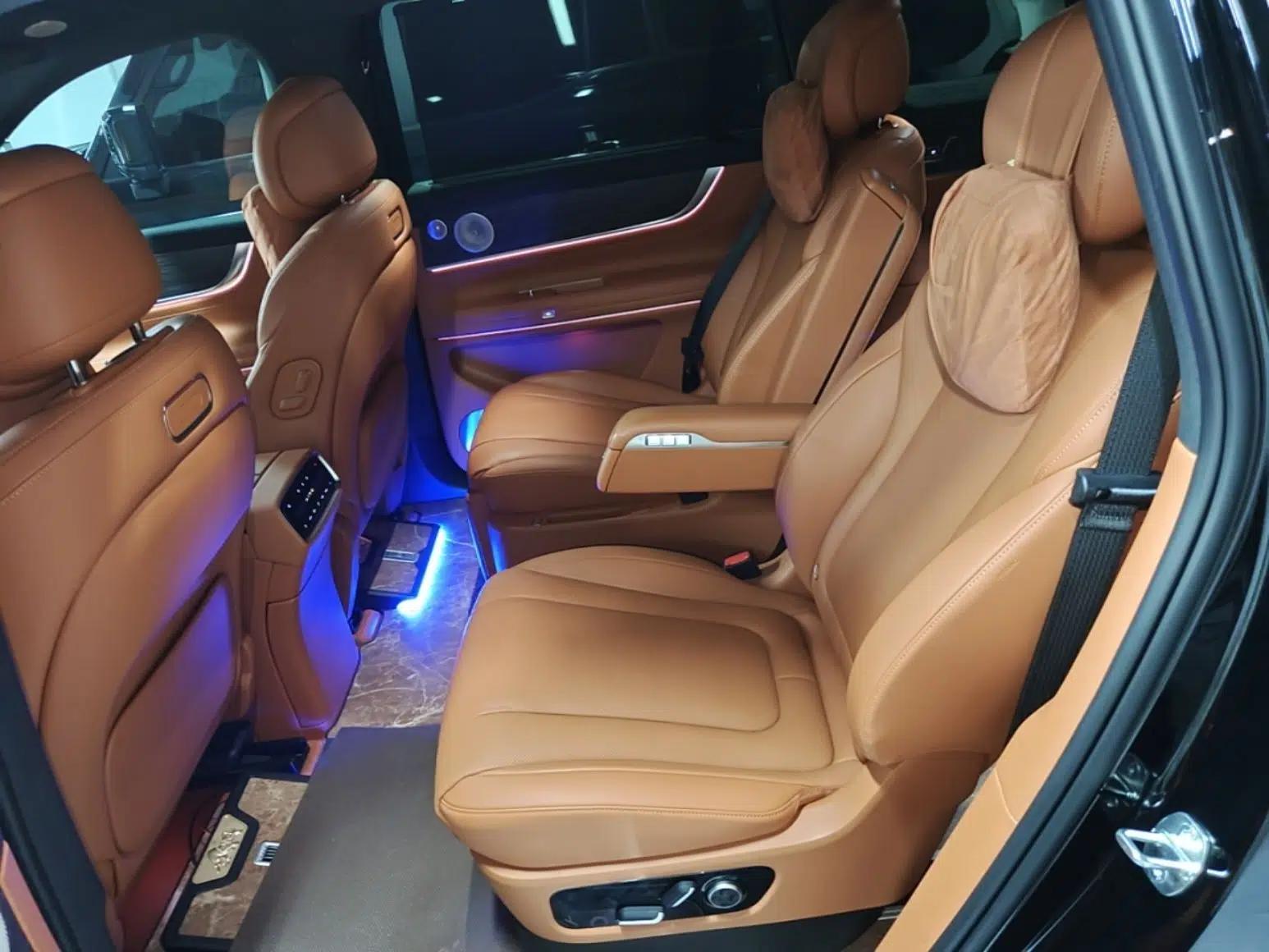 Hima AITO M9 2024 All-Electric Ultra Version 100 kWh 6-Seater Model — миниатюра 25