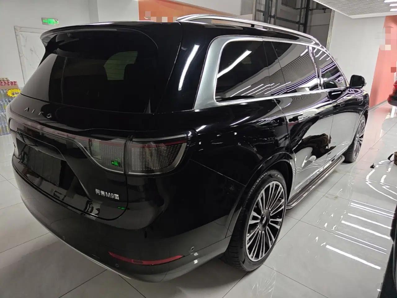 Hima AITO M9 2024 All-Electric Ultra Version 100 kWh 6-Seater Model — миниатюра 6