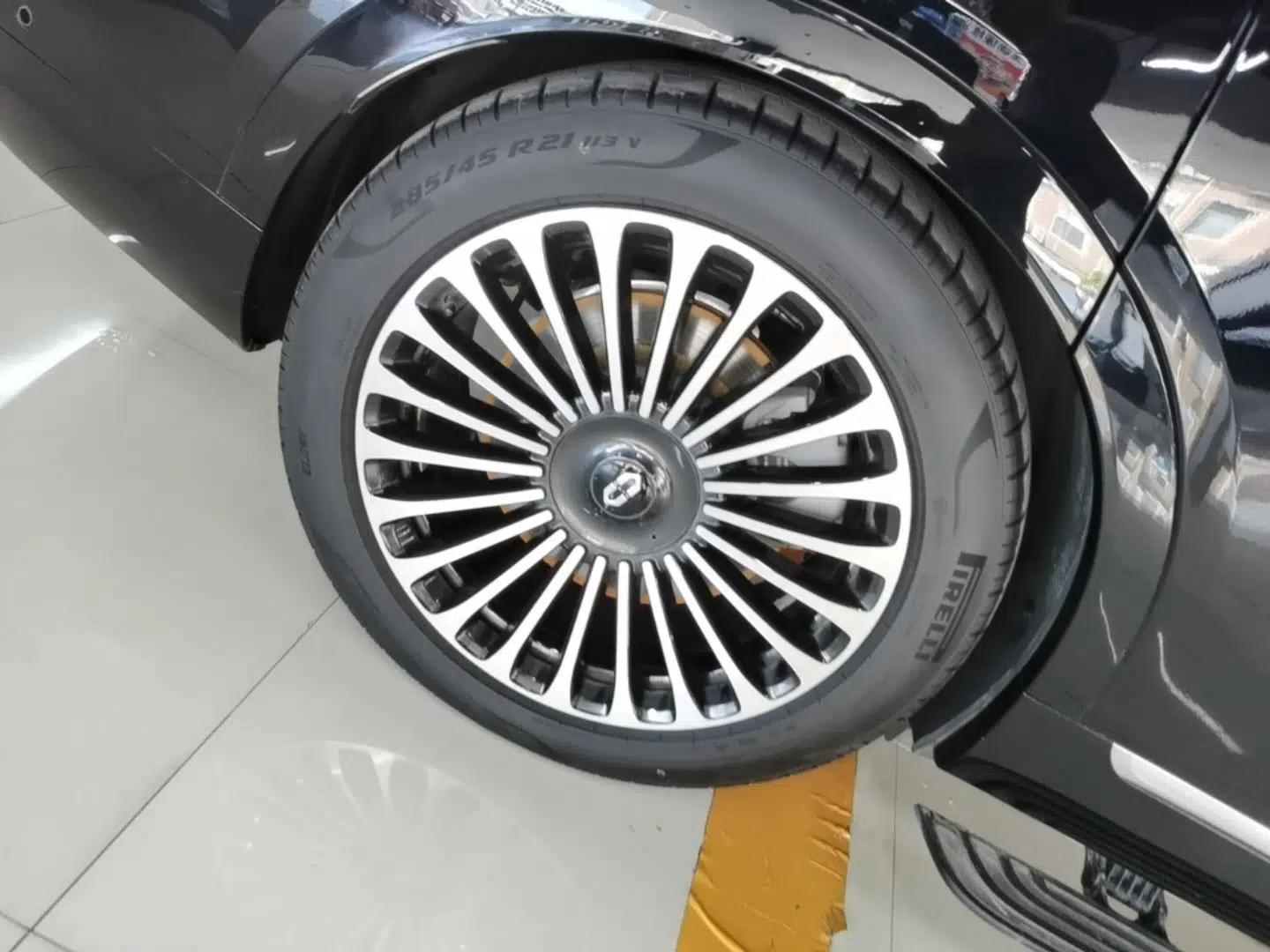 Hima AITO M9 2025 Extended-Range Ultra Version 52 kWh 6-Seater — миниатюра 11