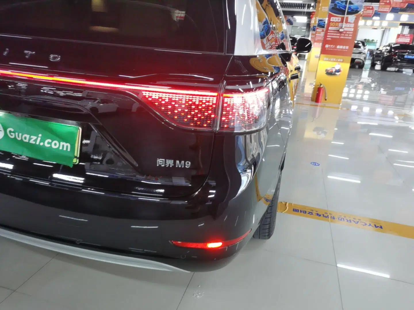 Hima AITO M9 2025 Extended-Range Ultra Version 52 kWh 6-Seater — миниатюра 9