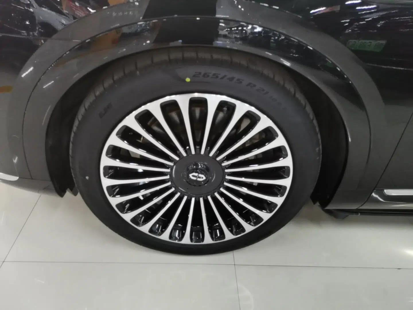 Hima AITO M9 2025 Extended-Range Ultra Version 52 kWh 6-Seater — миниатюра 10