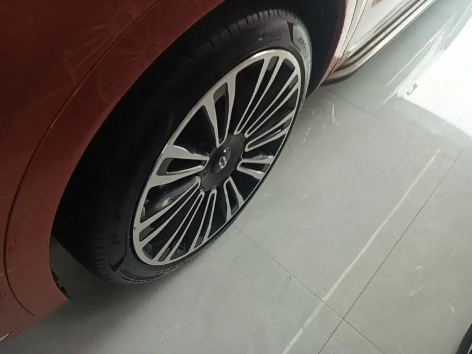 Hima AITO M9 2024 Range-Extended Ultra Version 42 kWh 6-Seater Model — миниатюра 10