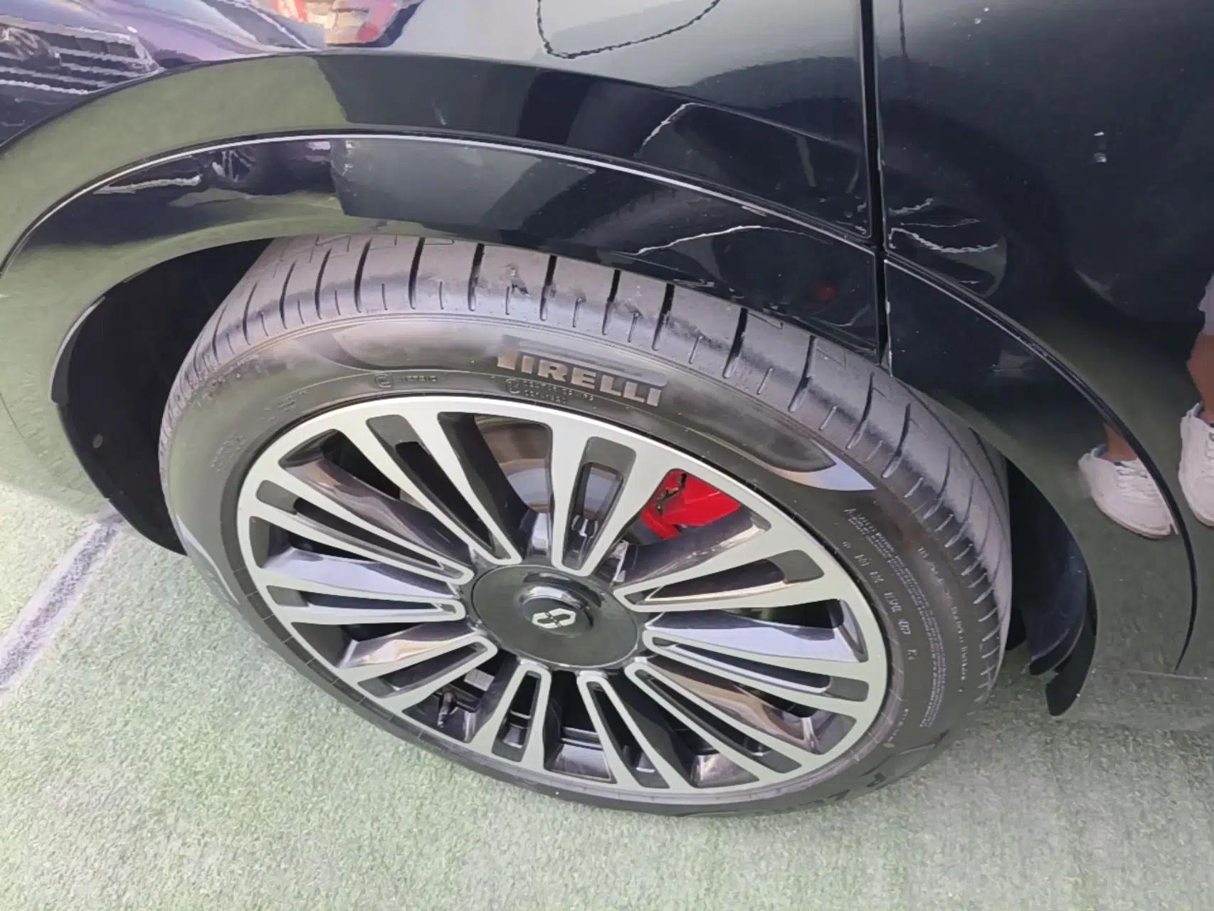 Hima AITO M9 2024 Range-Extended Ultra Version 42 kWh 6-Seater Model — миниатюра 11