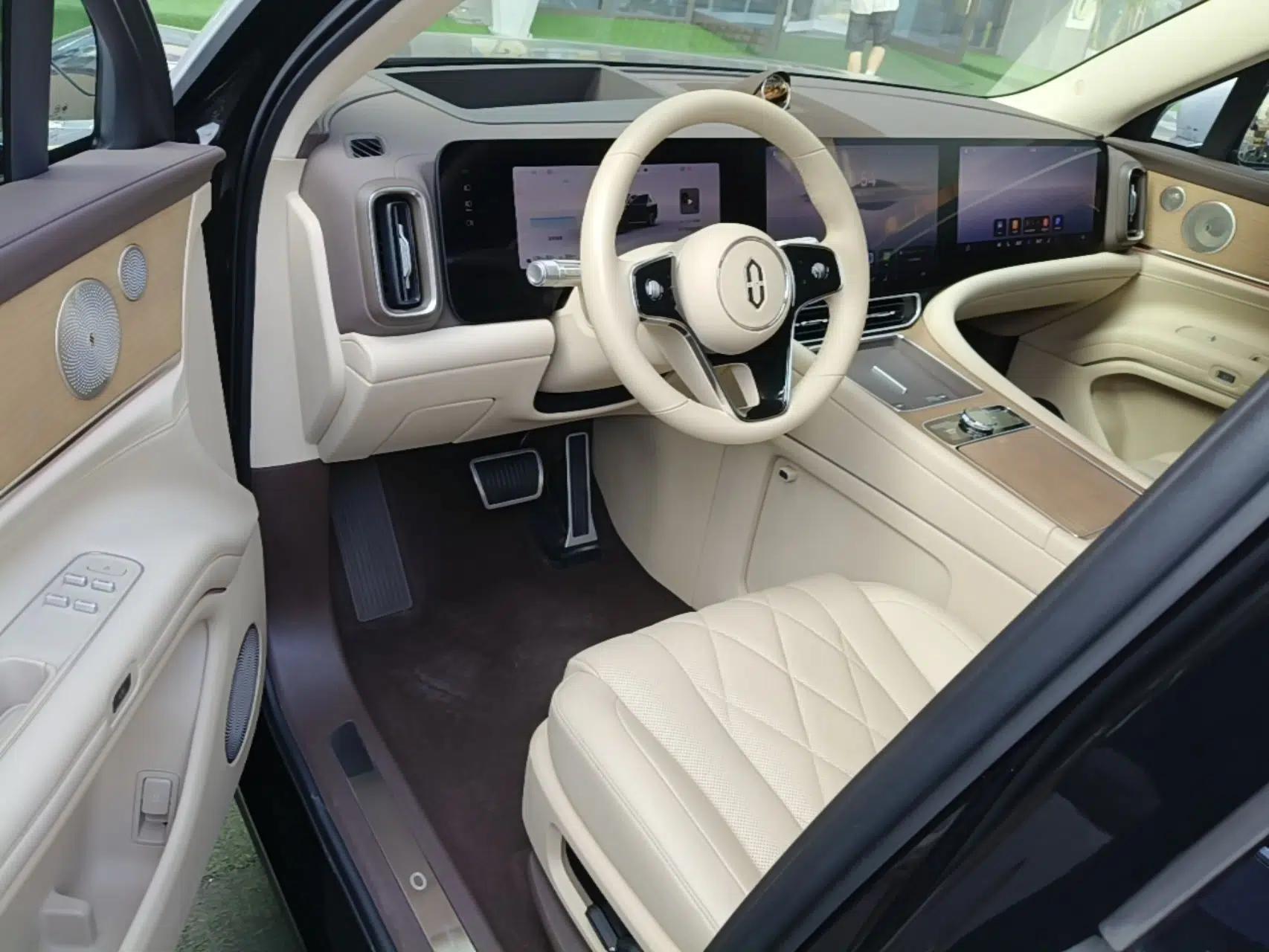 Hima AITO M9 2024 Range-Extended Ultra Version 42 kWh 6-Seater Model — миниатюра 12