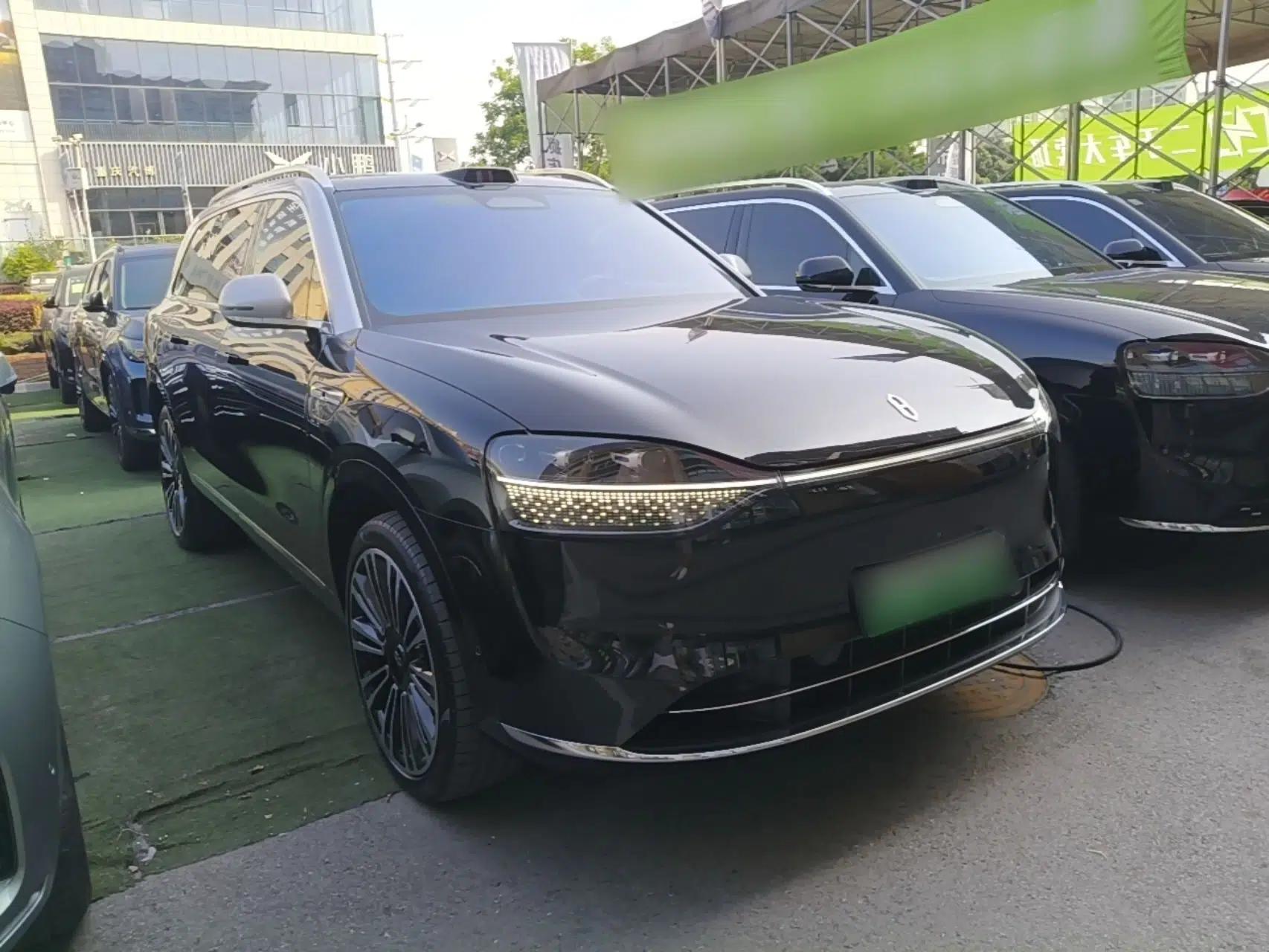 Hima AITO M9 2024 Range-Extended Ultra Version 42 kWh 6-Seater Model — миниатюра 3