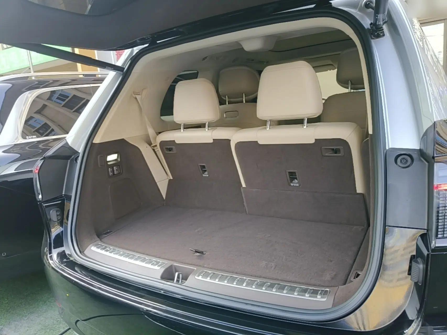 Hima AITO M9 2024 Range-Extended Ultra Version 42 kWh 6-Seater Model — миниатюра 22