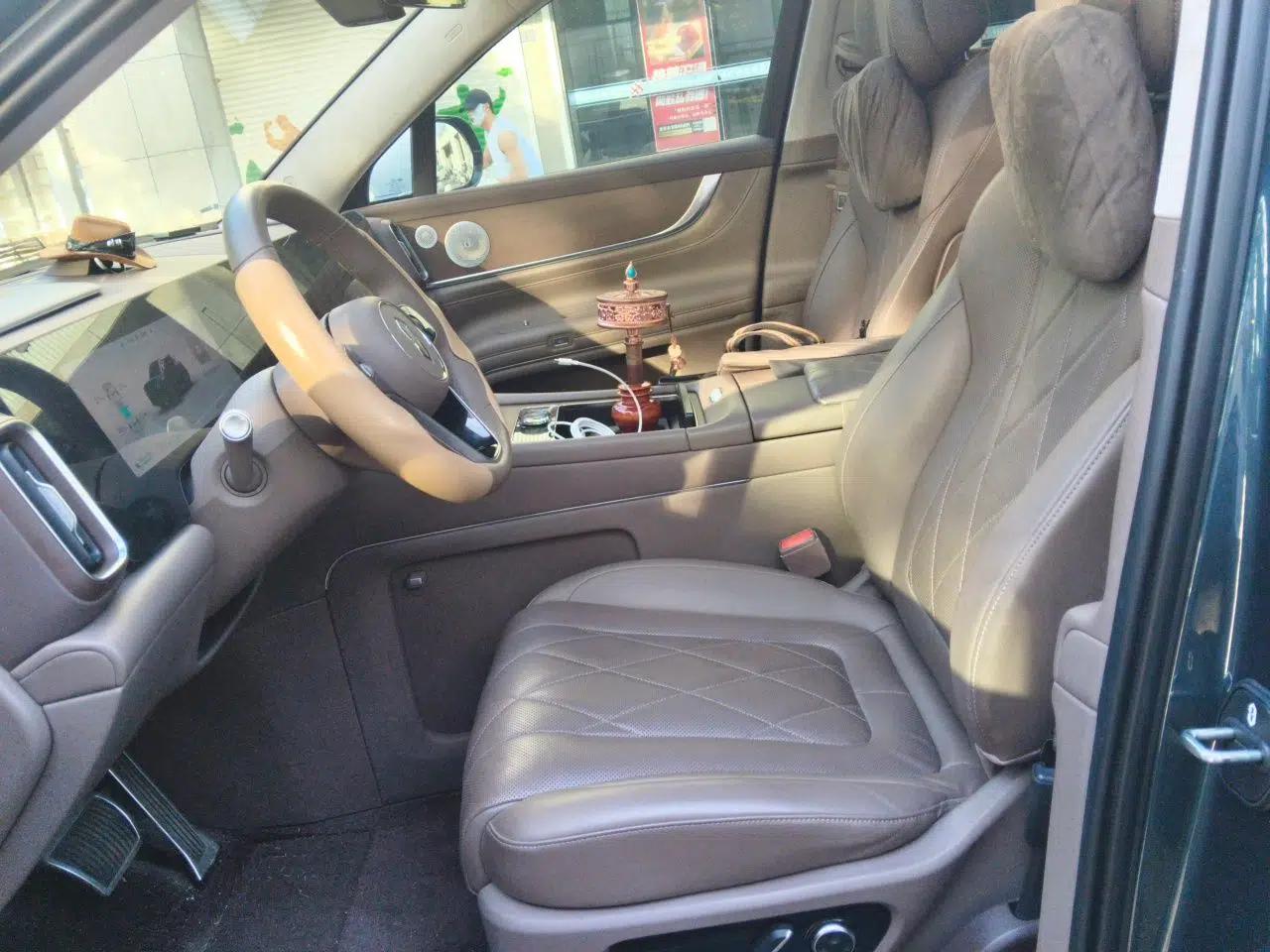 Hima AITO M9 2024 Range-Extended Ultra Version 52 kWh 5-Seater Model — миниатюра 15
