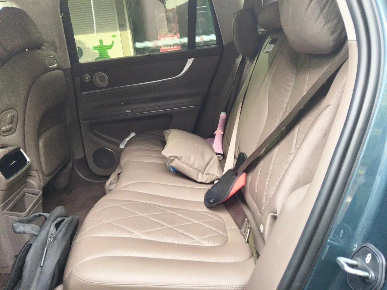 Hima AITO M9 2024 Range-Extended Ultra Version 52 kWh 5-Seater Model — миниатюра 17