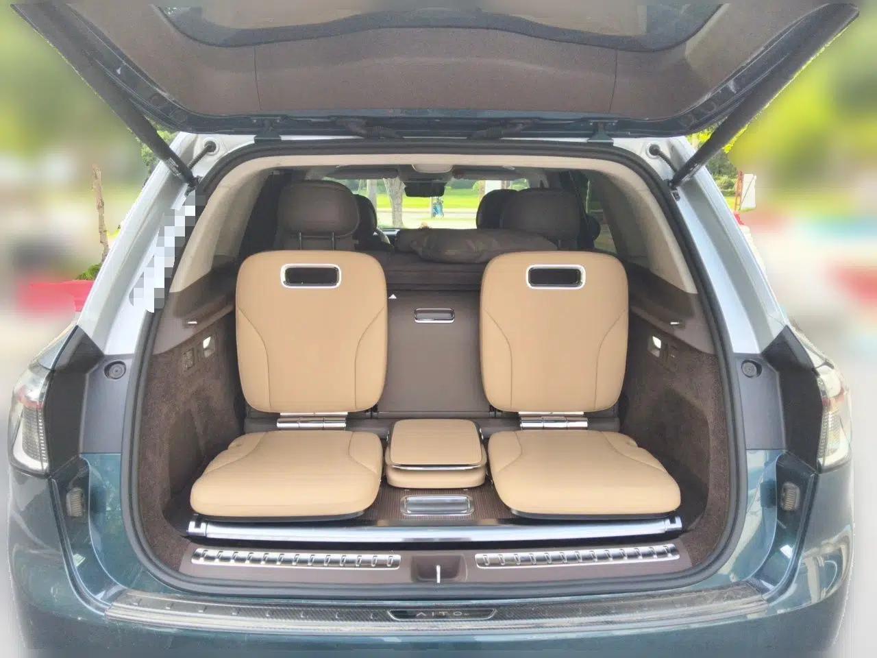 Hima AITO M9 2024 Range-Extended Ultra Version 52 kWh 5-Seater Model — миниатюра 19
