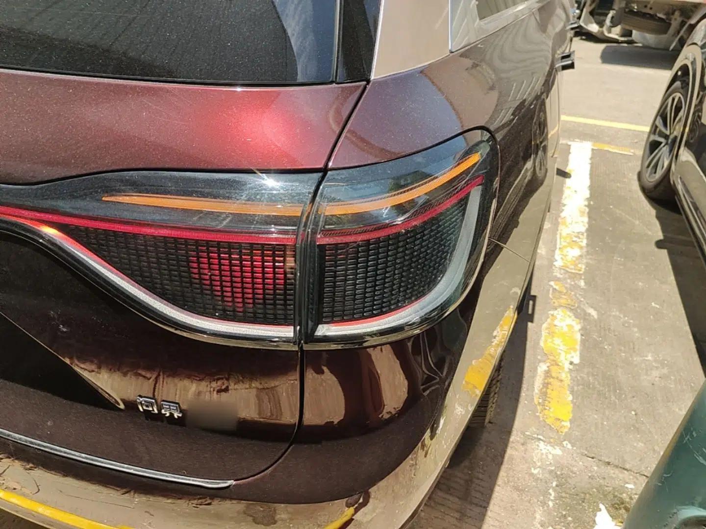 Hima AITO M9 2024 Range-Extended Max Edition 42 kWh 5-Seater Version — миниатюра 9