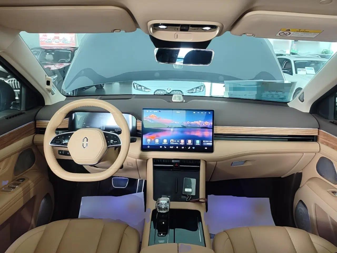 Hima AITO M7 2024 1.5T Rear-Drive Plus Version 5 Seats — миниатюра 12