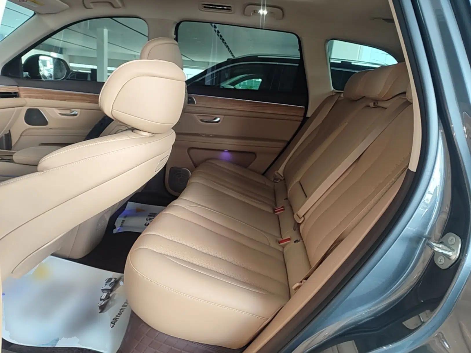 Hima AITO M7 2024 1.5T Rear-Drive Plus Version 5 Seats — миниатюра 20