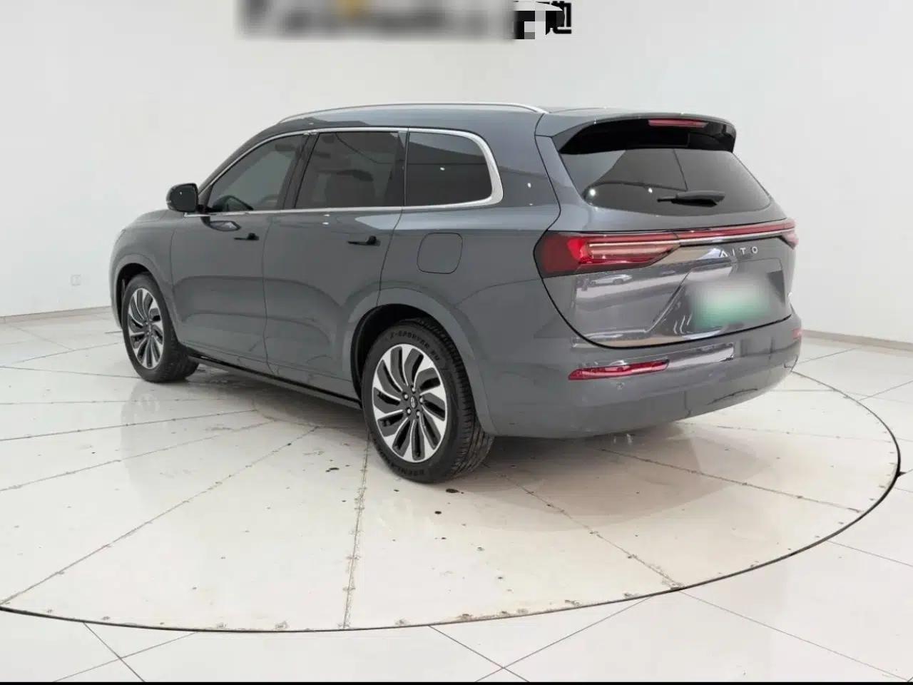 Hima AITO M7 2024 1.5T Rear-Drive Plus Version 5 Seats — миниатюра 4