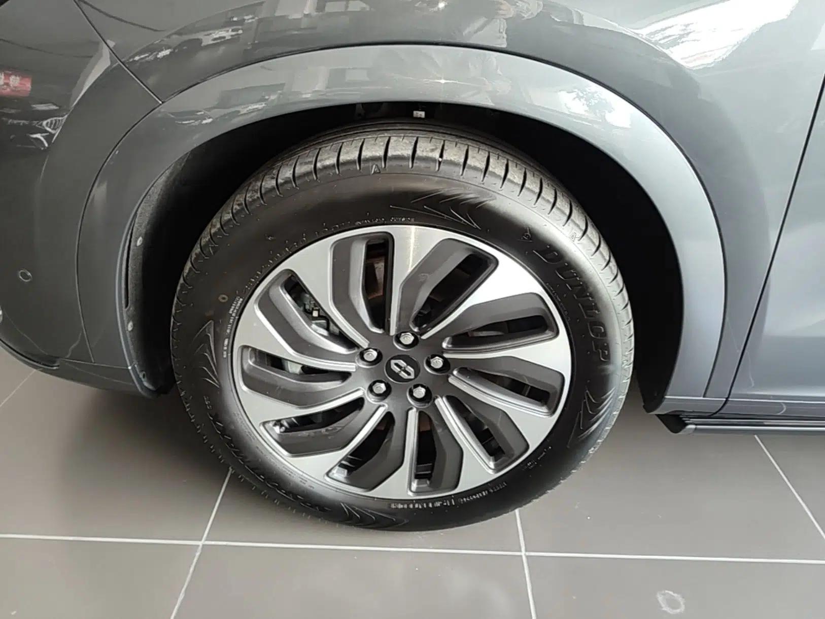 Hima AITO M7 2024 1.5T Rear-Drive Plus Version 5 Seats — миниатюра 10