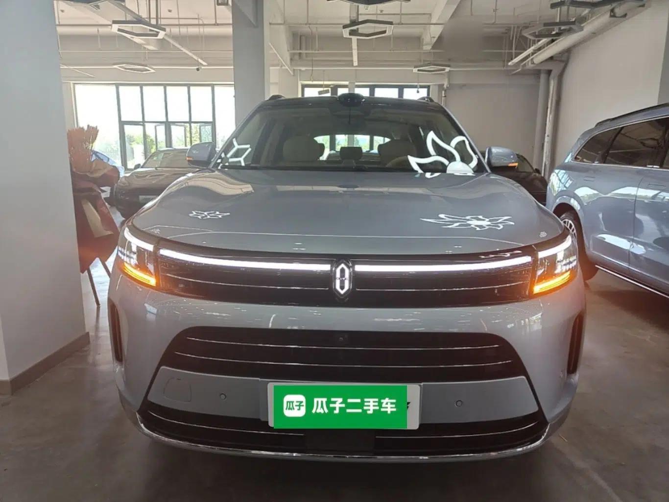 Hima AITO M7 2024 1.5T Intelligent Driving 4WD Max Edition 5 Seats — миниатюра 2
