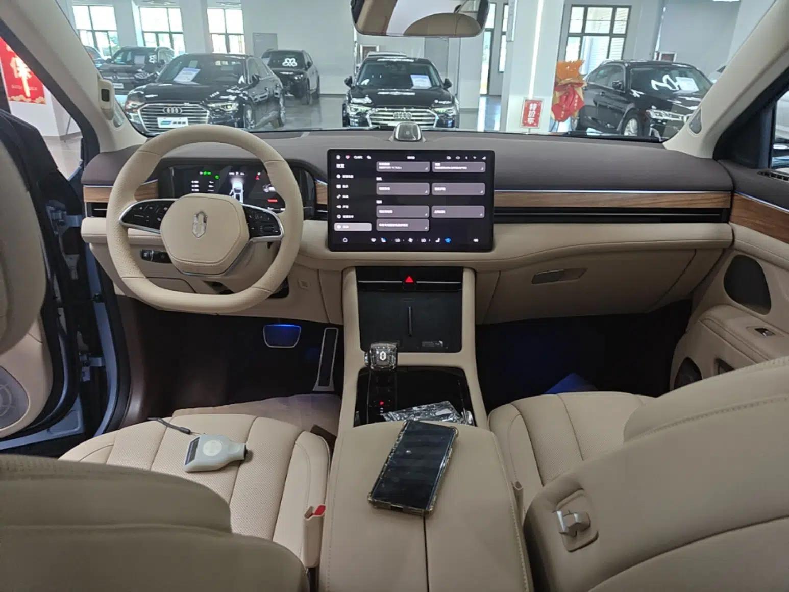 Hima AITO M7 2024 1.5T Intelligent Driving 4WD Max Edition 5 Seats — миниатюра 12