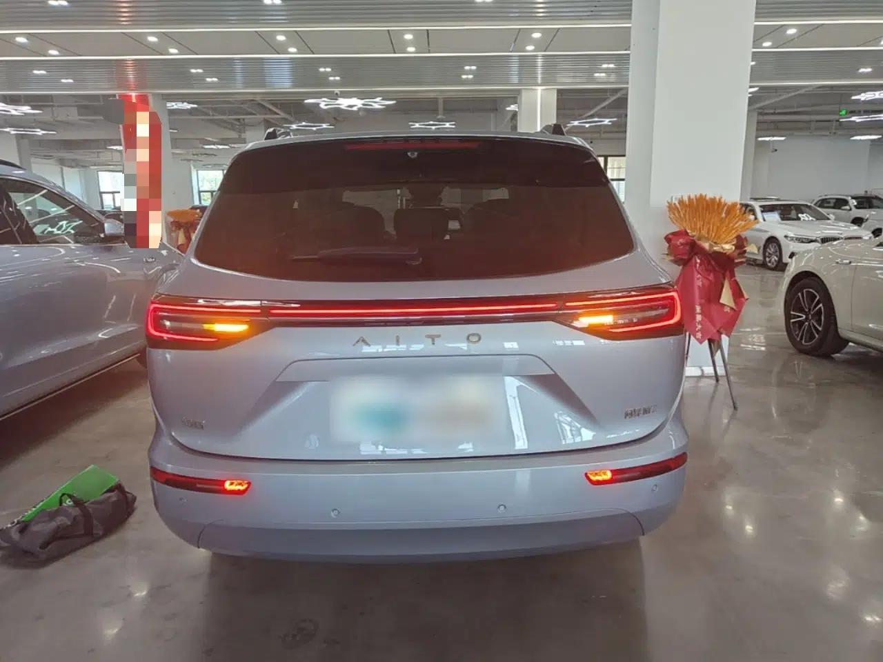 Hima AITO M7 2024 1.5T Intelligent Driving 4WD Max Edition 5 Seats — миниатюра 5