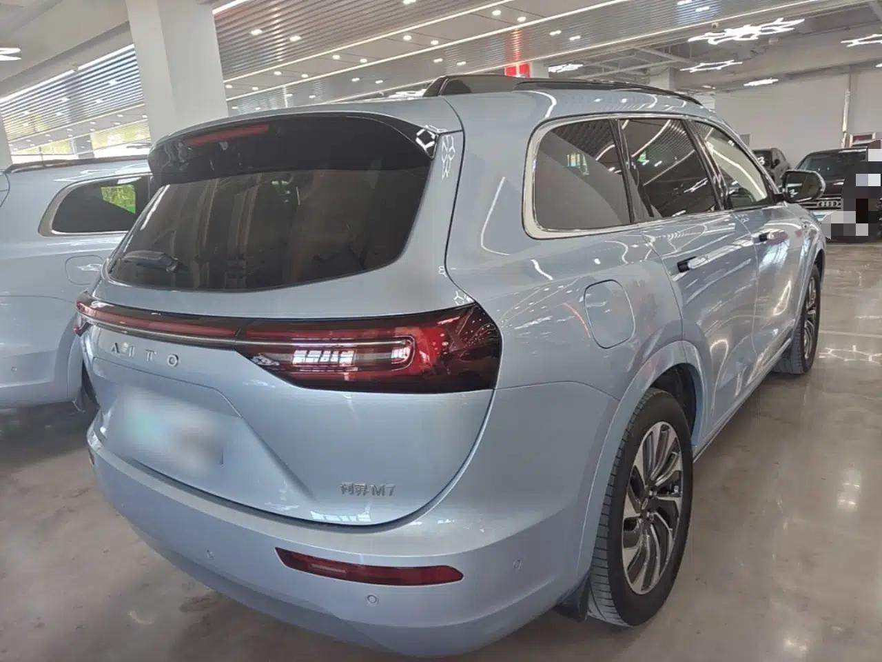 Hima AITO M7 2024 1.5T Intelligent Driving 4WD Max Edition 5 Seats — миниатюра 6