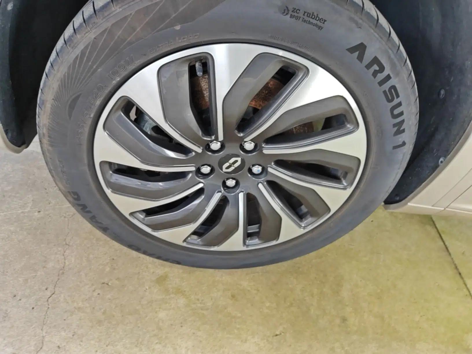 Hima AITO M7 2022 1.5T Rear-Drive Comfort Edition — миниатюра 10