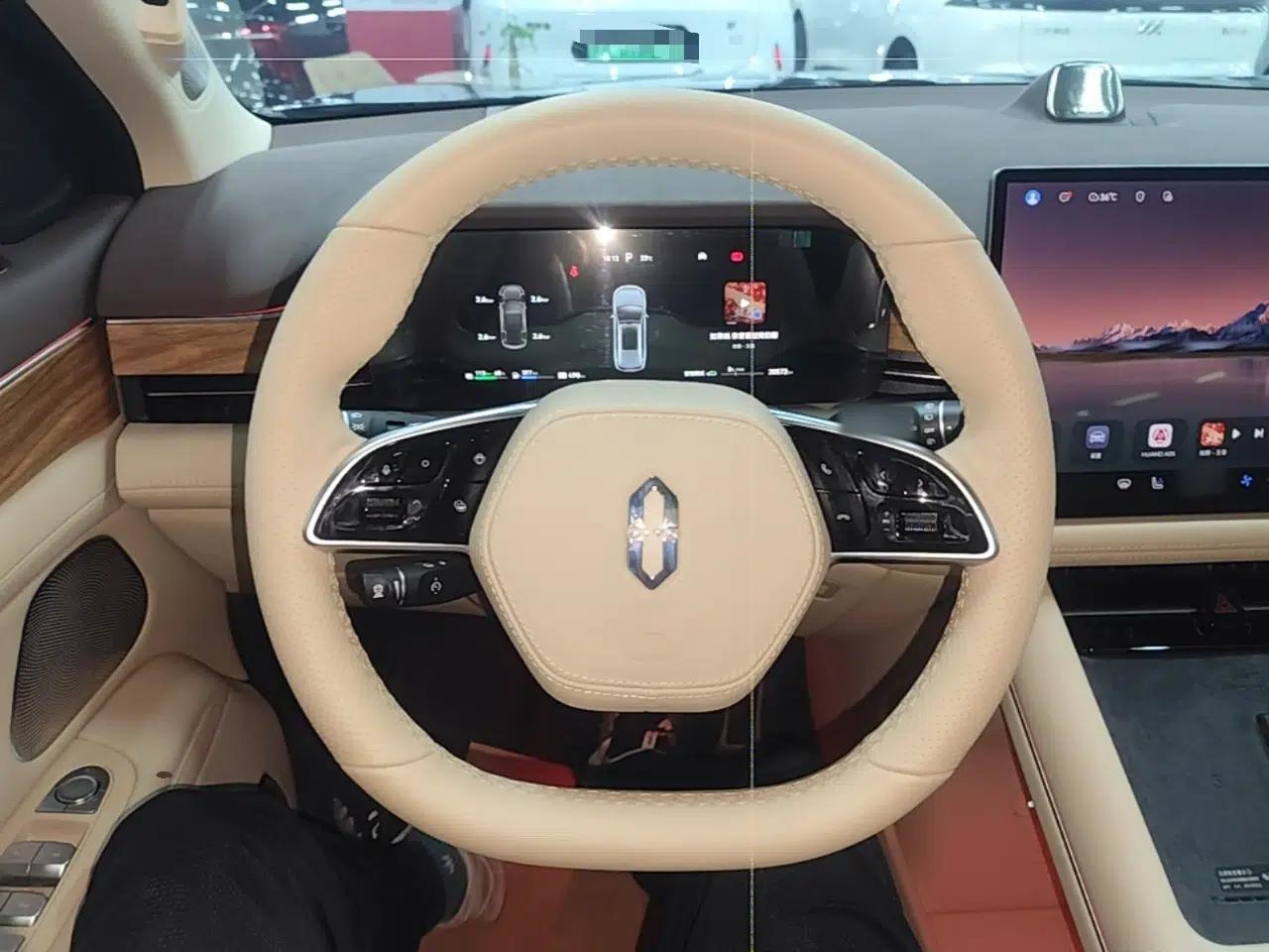 Hima AITO M7 2024 1.5T Intelligent Driving 4WD Max Edition 5 Seats — миниатюра 13