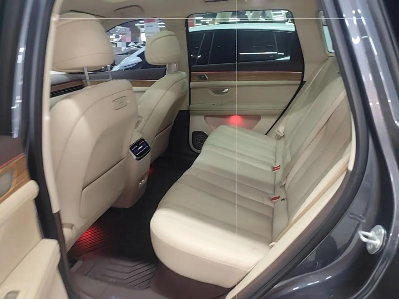 Hima AITO M7 2024 1.5T Intelligent Driving 4WD Max Edition 5 Seats — миниатюра 20