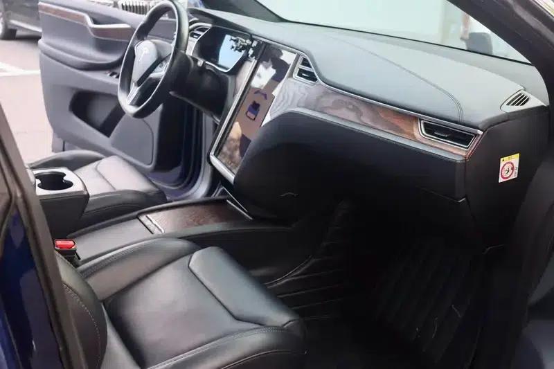 Model X 2017 100D Long Range — миниатюра 9