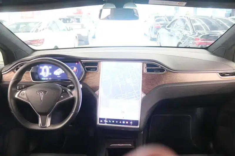 Model X 2017 100D Long Range — миниатюра 11