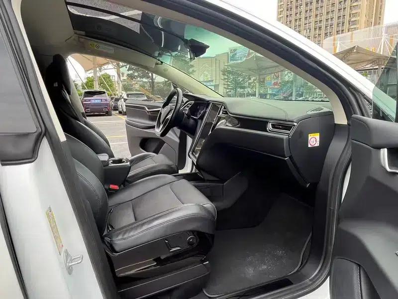 2016 Model X, AWD, 6-seater, All-electric, Parallel Import — миниатюра 18