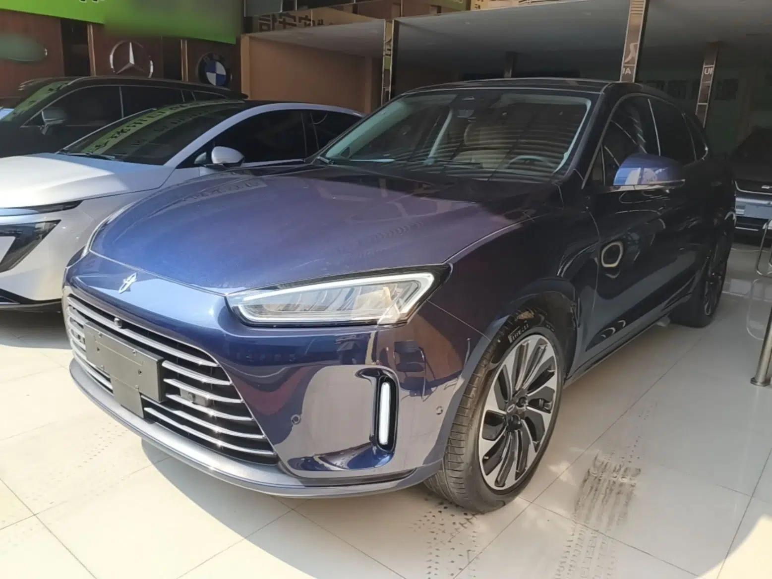 Hima AITO M5 2022 Extended-Range Four-Wheel Drive Ultimate Edition — миниатюра 1