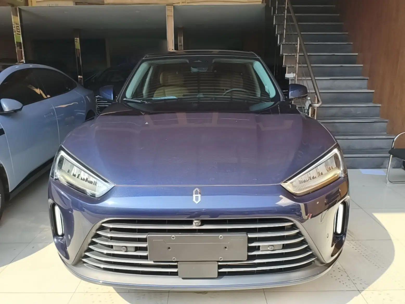 Hima AITO M5 2022 Extended-Range Four-Wheel Drive Ultimate Edition — миниатюра 2
