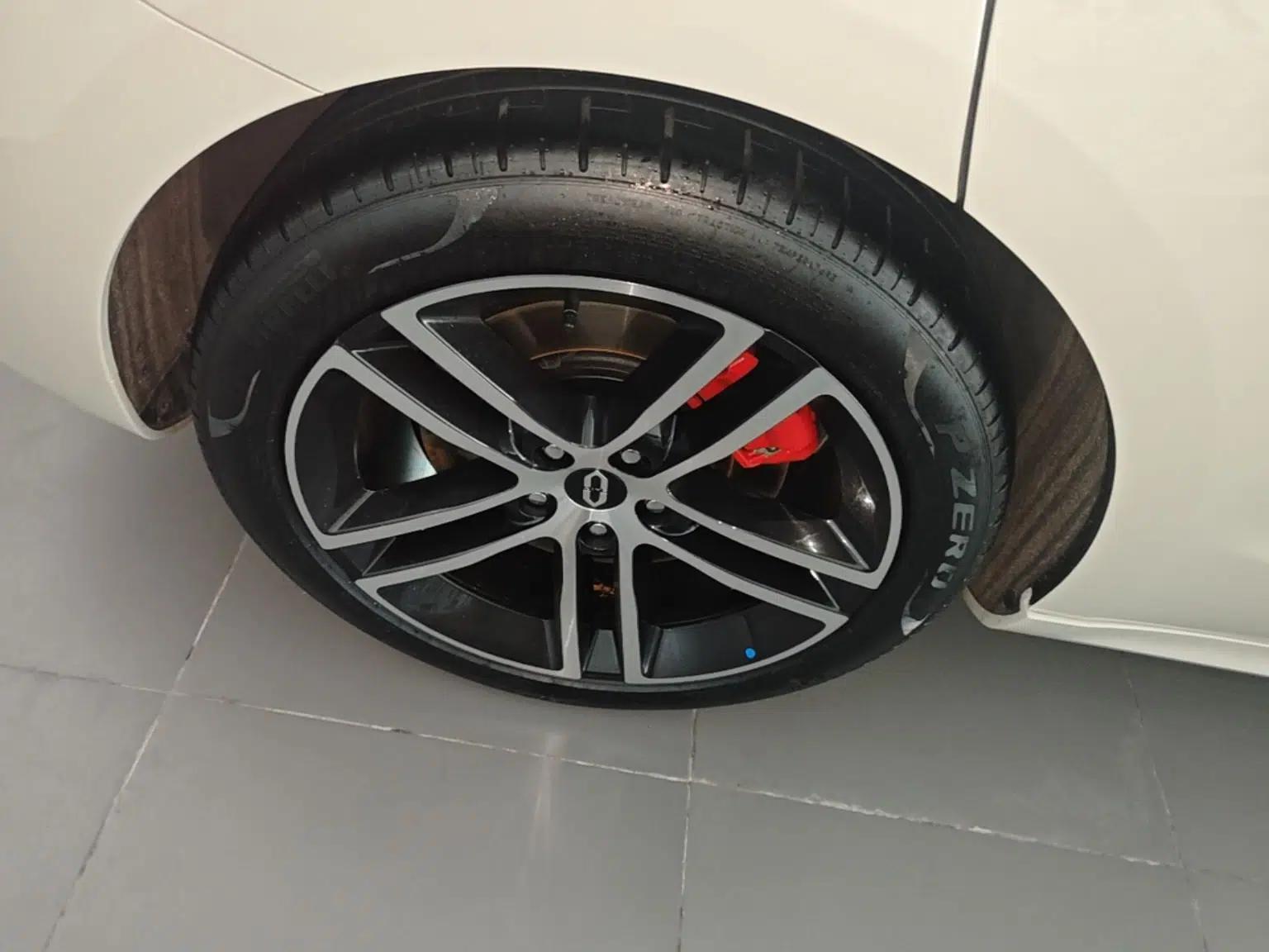 Hima AITO M5 2025 Extended-Range Ultra All-Wheel-Drive Version — миниатюра 11