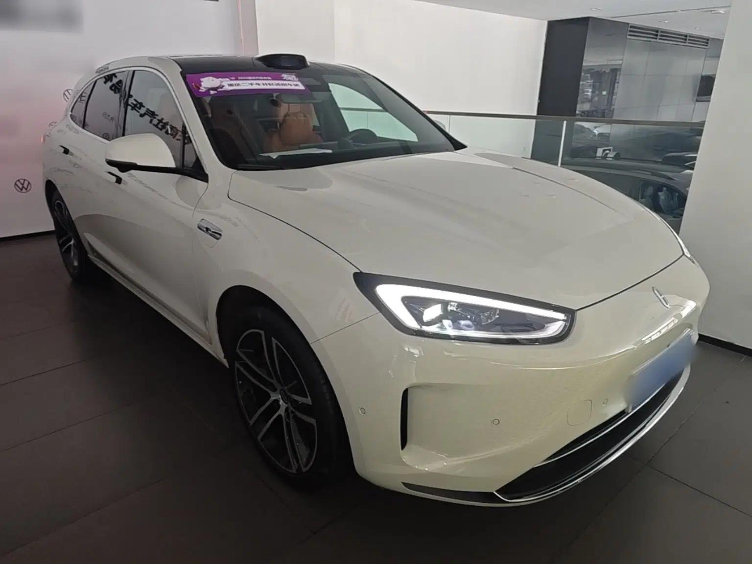Hima AITO M5 2025 Extended-Range Ultra All-Wheel-Drive Version — миниатюра 3