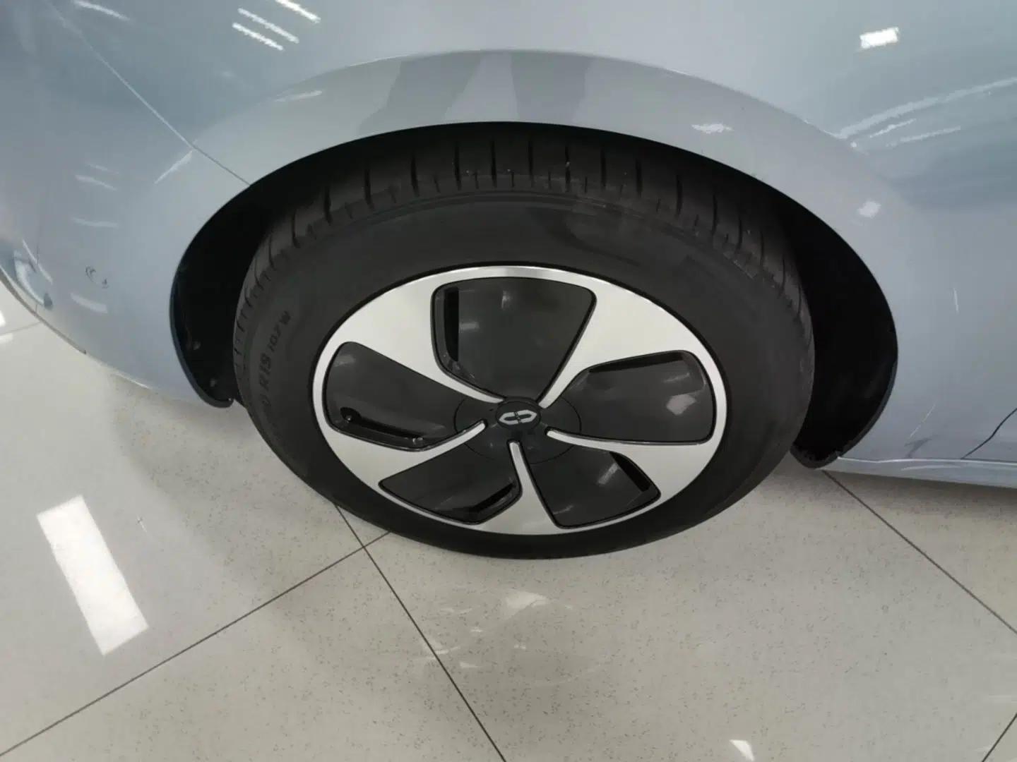 Hima AITO M5 2022 Pure Electric Rear-Drive Standard Edition — миниатюра 15