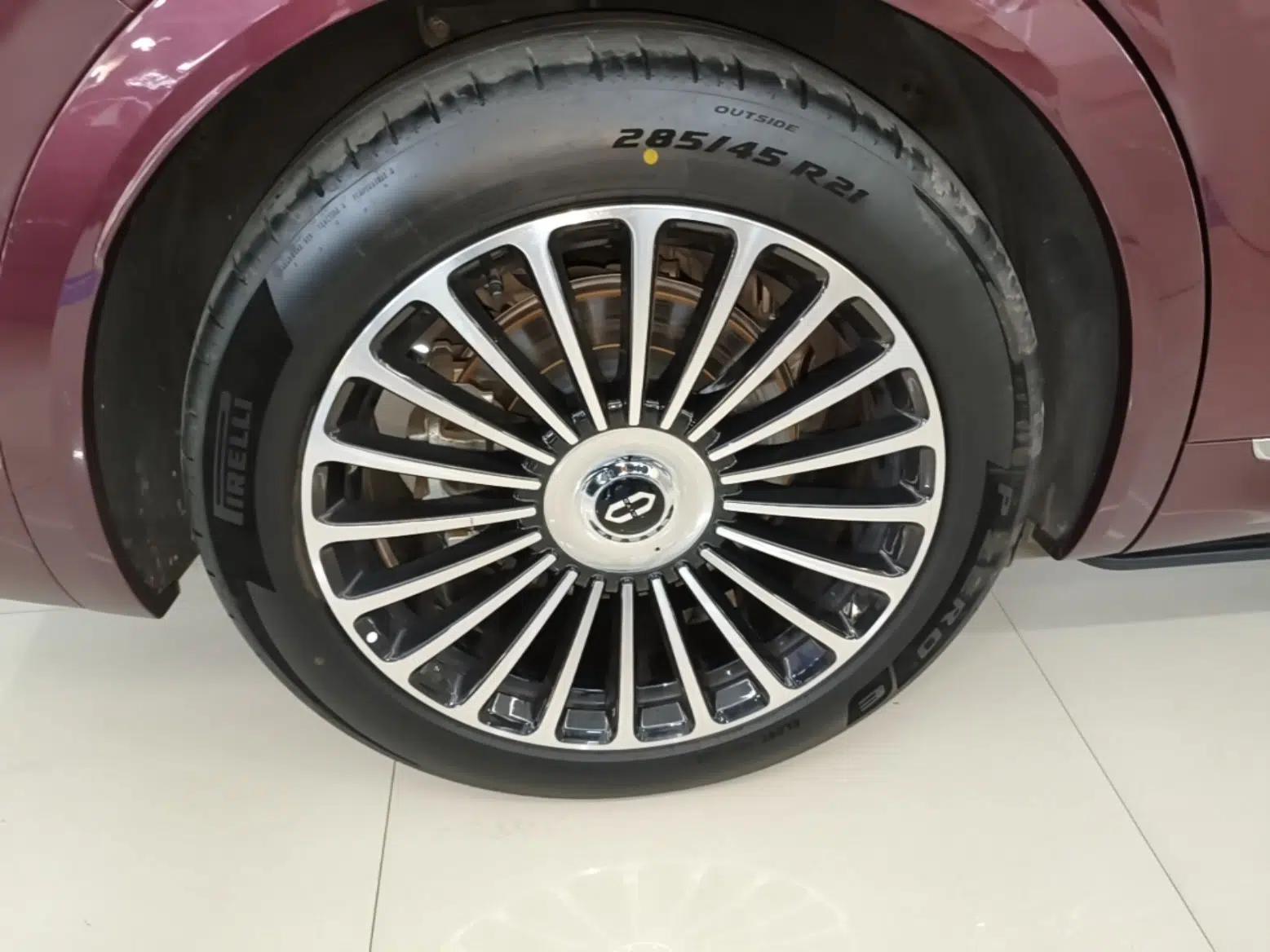 Hima AITO M8 2025 Extended-Range Ultra Version 53.4 kWh 5-Seater Edition — миниатюра 11