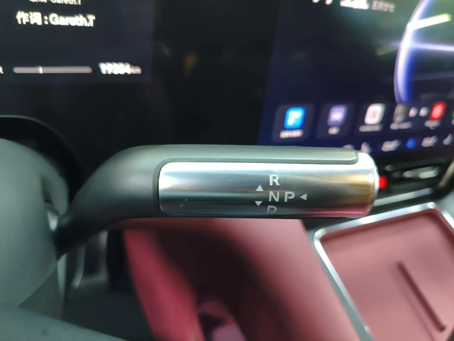Hima AITO M8 2025 Extended-Range Ultra Version 53.4 kWh 5-Seater Edition — миниатюра 16