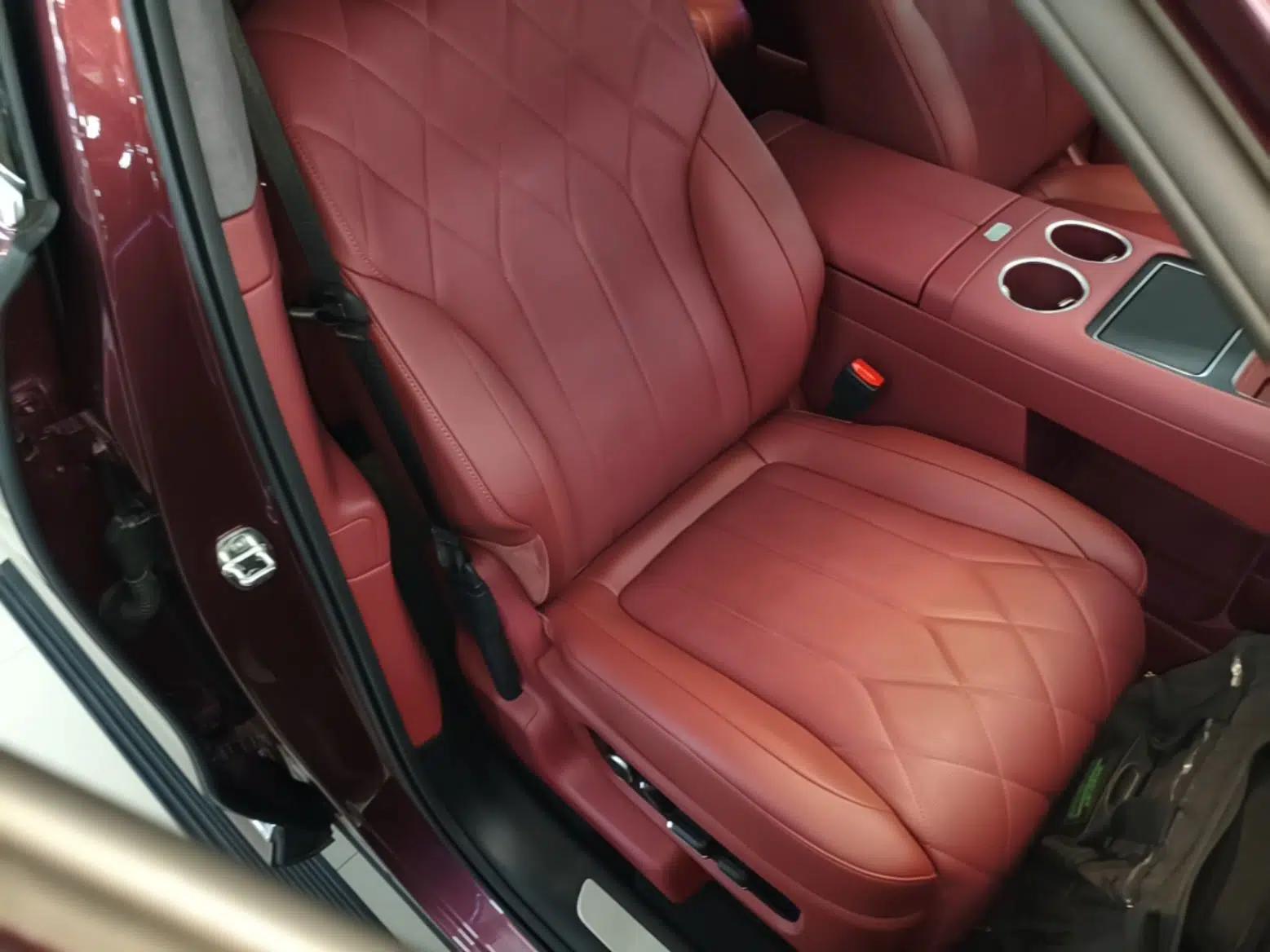 Hima AITO M8 2025 Extended-Range Ultra Version 53.4 kWh 5-Seater Edition — миниатюра 19