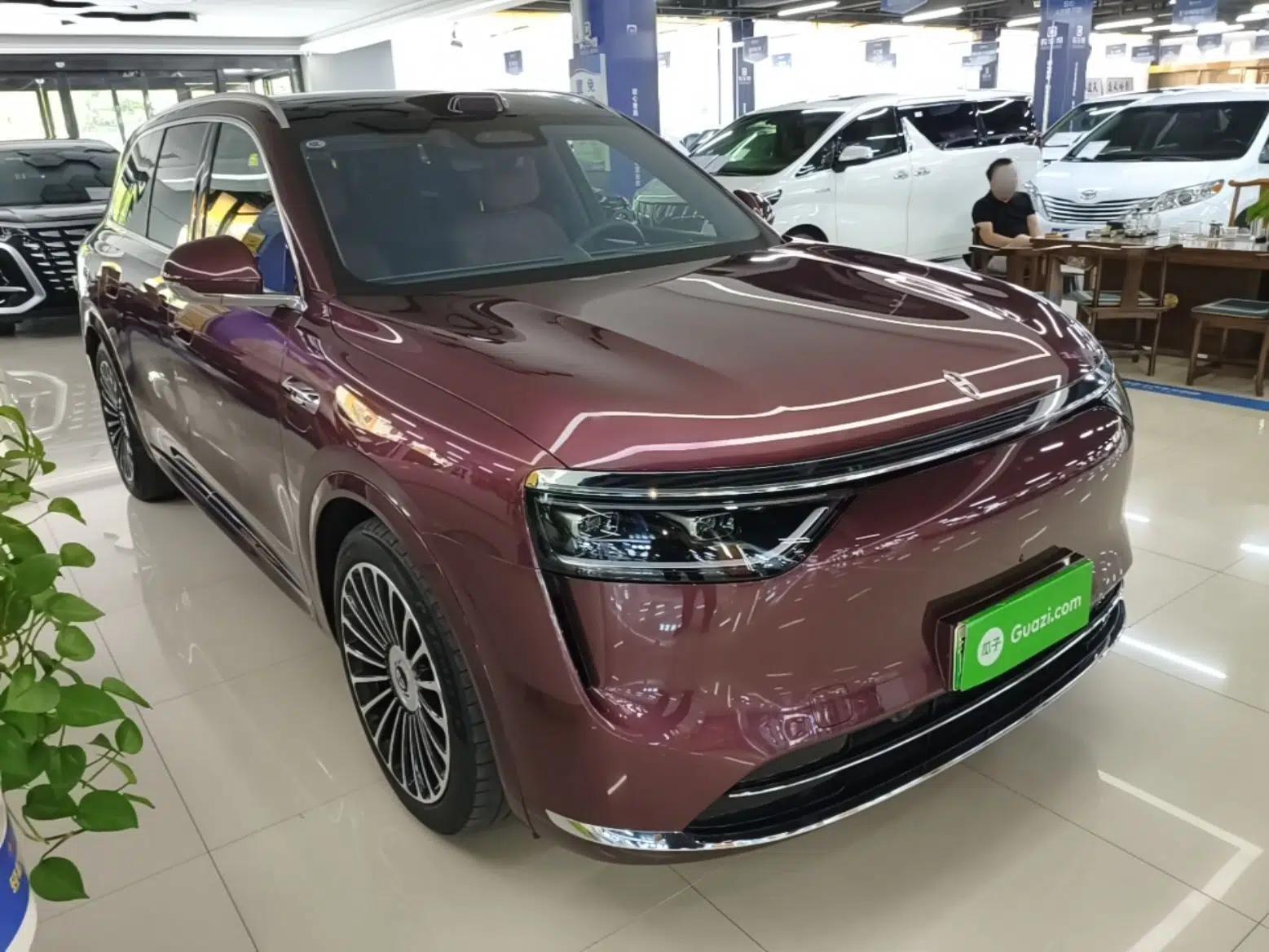 Hima AITO M8 2025 Extended-Range Ultra Version 53.4 kWh 5-Seater Edition — миниатюра 3