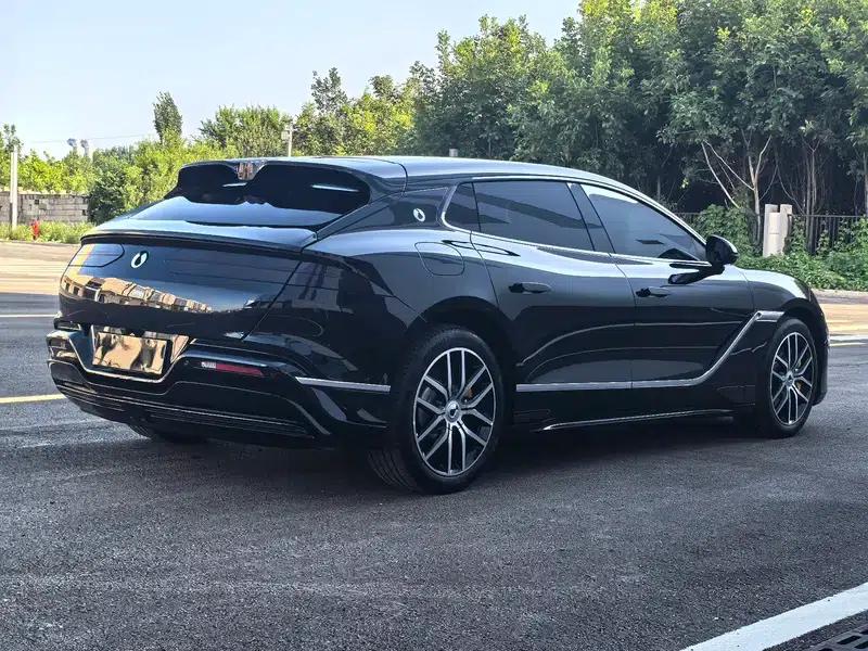 Denza Z9GT DM 2024 1100 AWD Max Edition — миниатюра 7