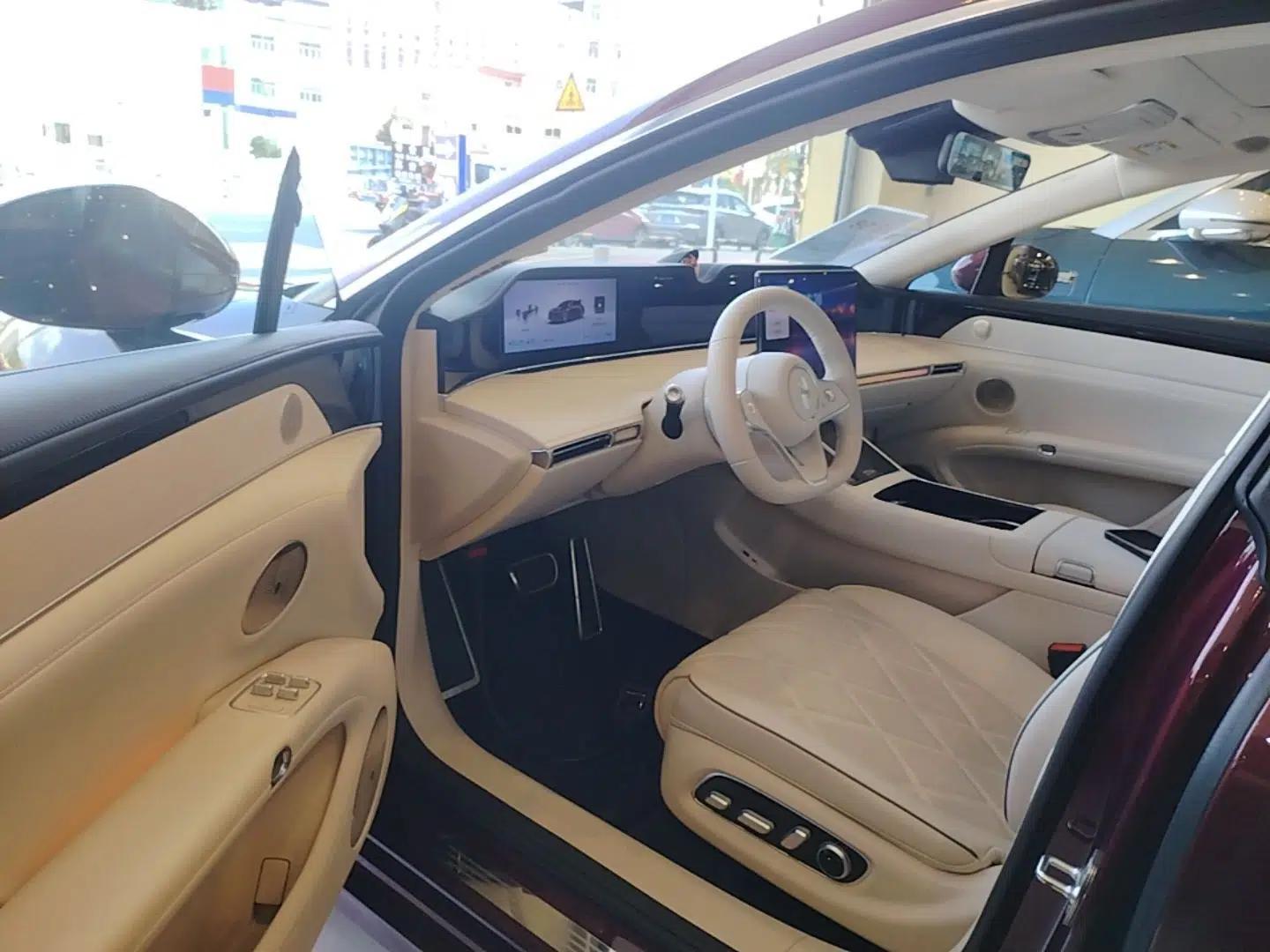 Hima Stelato S9 2026 Model Range-Extender Ultra, Rear-wheel Drive, 53kWh — миниатюра 23